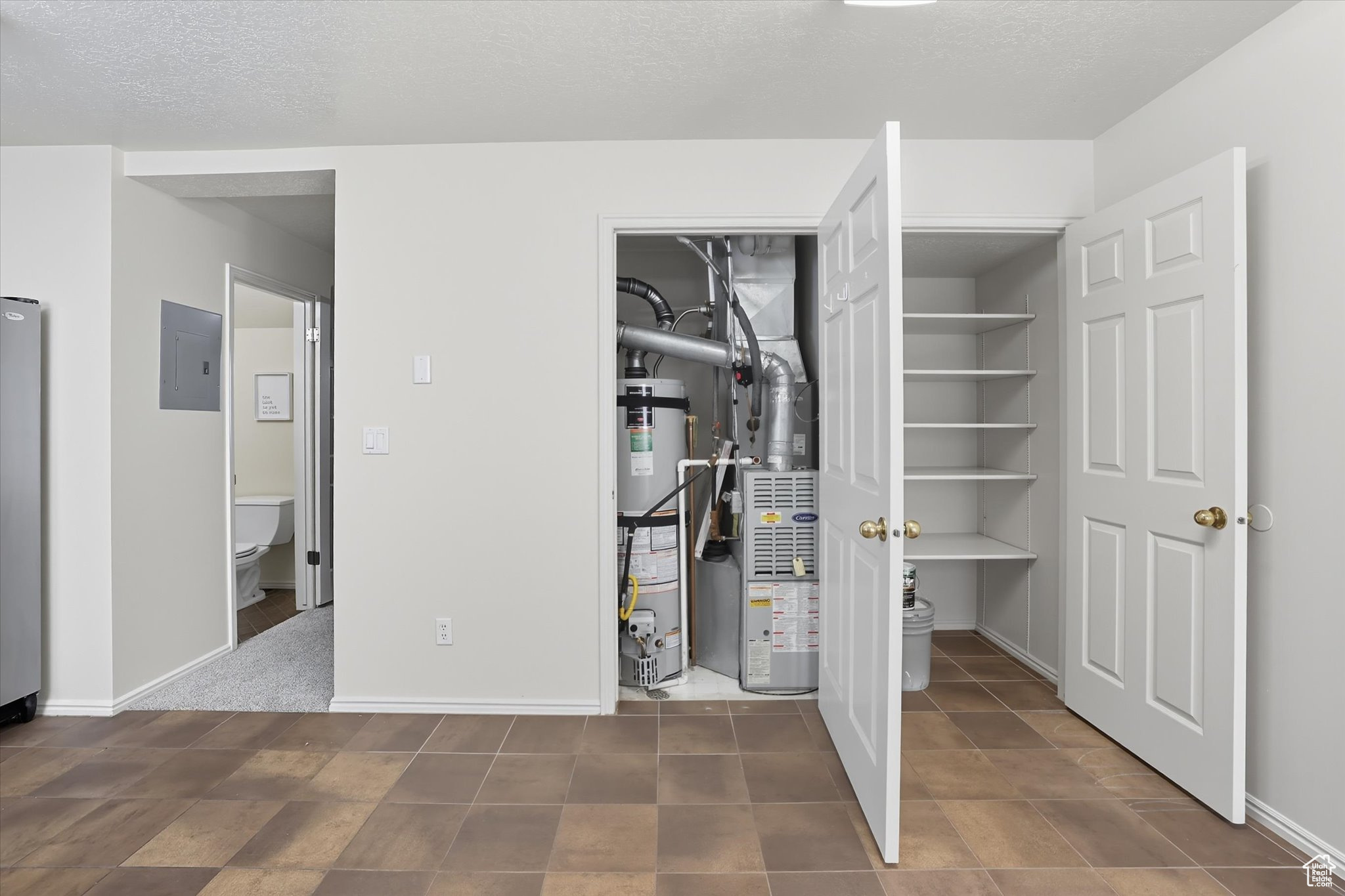 MARIAH COVE - Residential