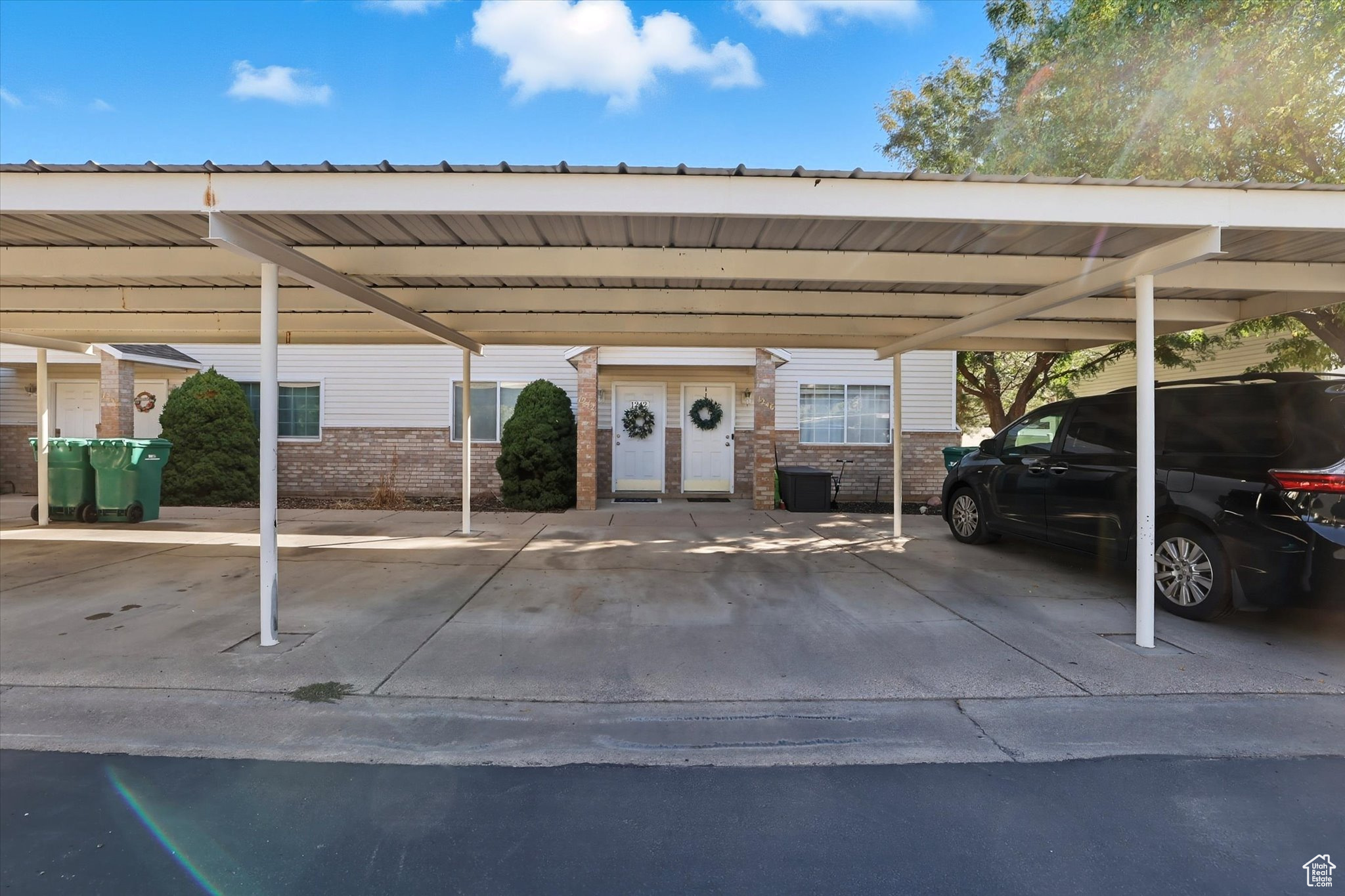 MARIAH COVE - Residential