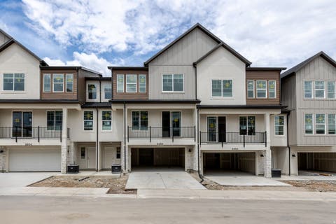 Townhouse For Sale - 6498 W Morse Creek Cv #3066<br/> Herriman, UT 84096