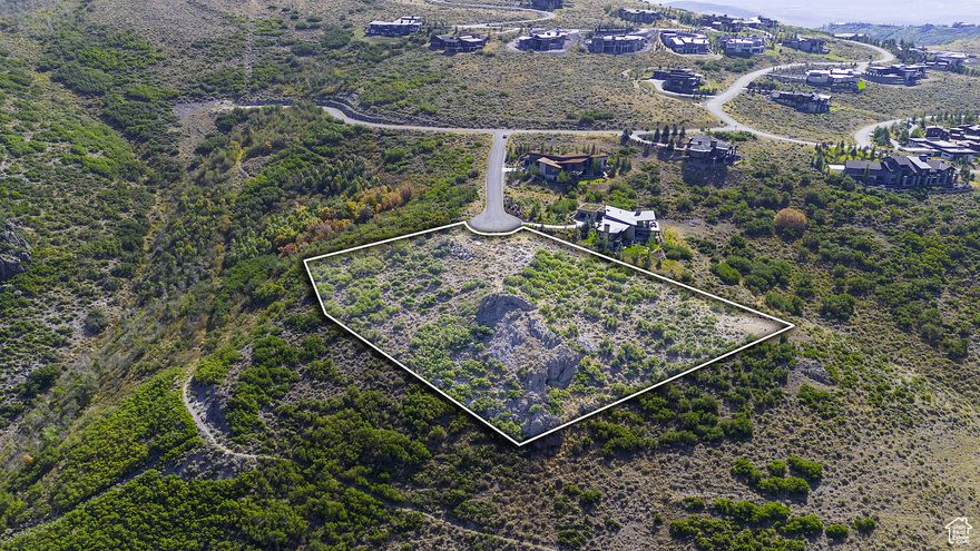 There are views and then there are BIG VIEWS. This property has 2.5 acres located at the end of a cul-de-sac, no one if going to block a future home's view. Promontory Full Golf Membership available, subject to approval of Promontory. Partially completed architectural plans for a 12,000 sq ft home on this lot available too.