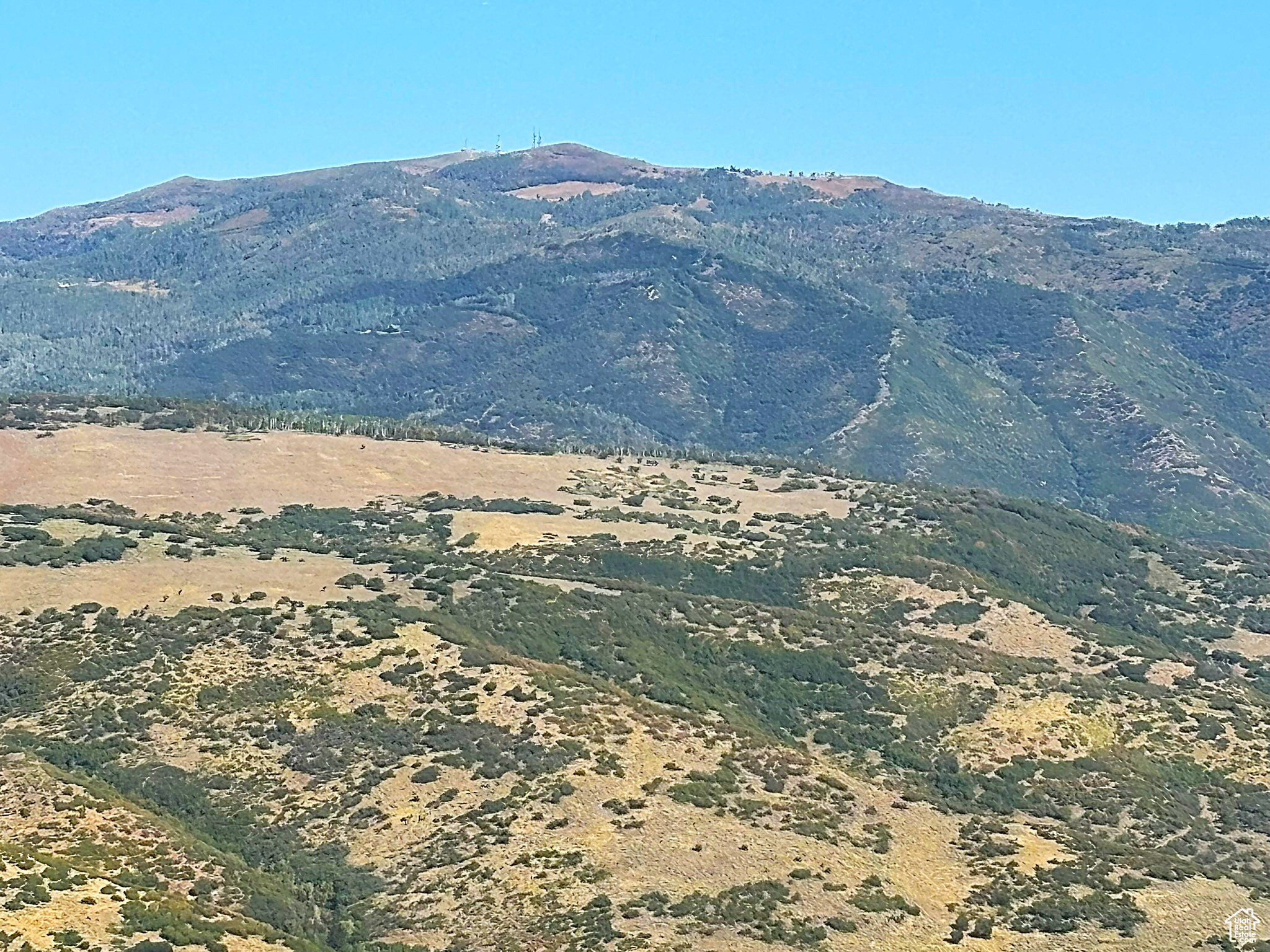 THE SUMMIT - Land