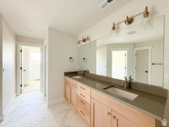 OVERLAKE - Residential