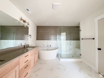 OVERLAKE - Residential