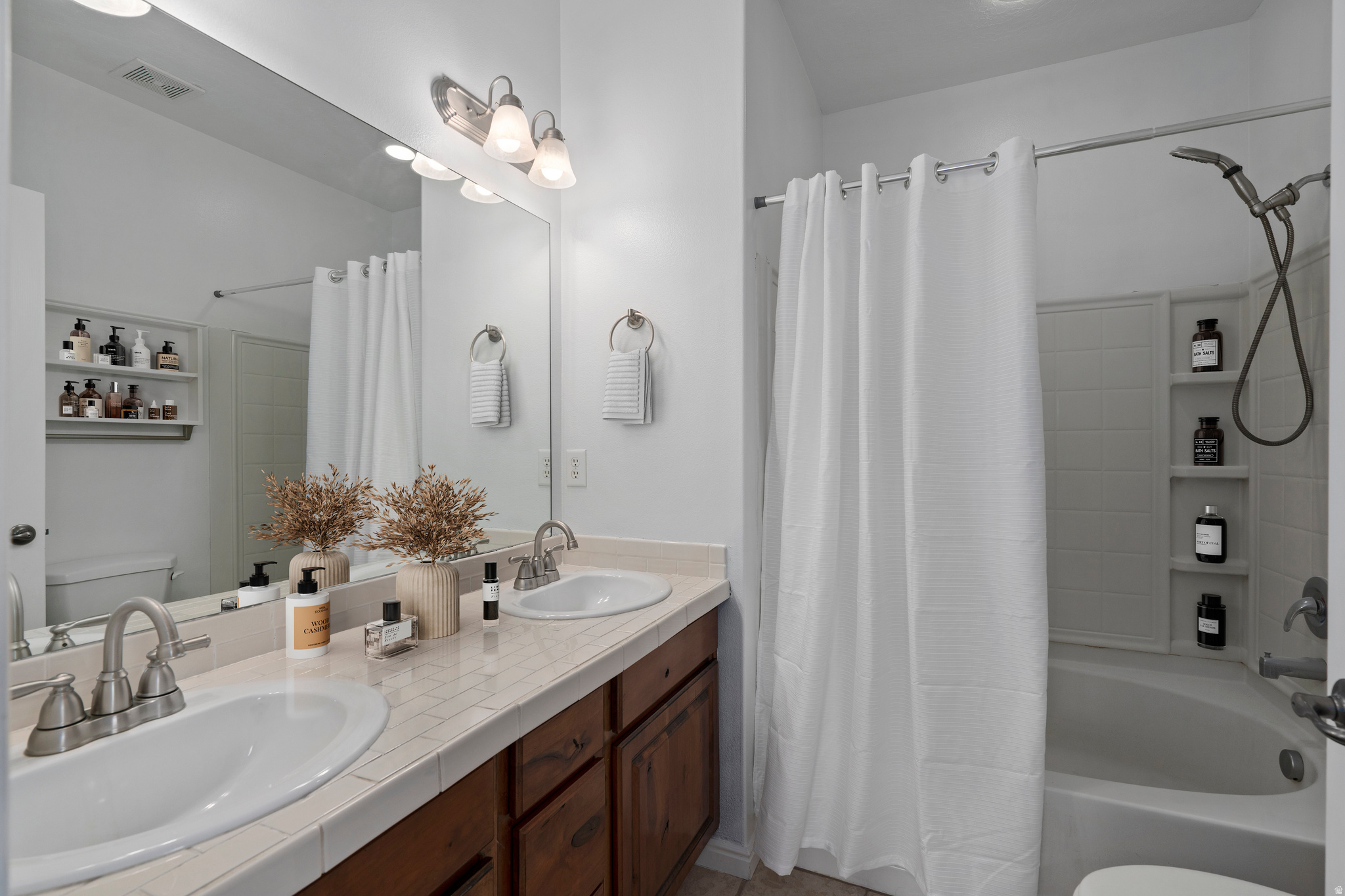 CANYON MEADOW - Residential