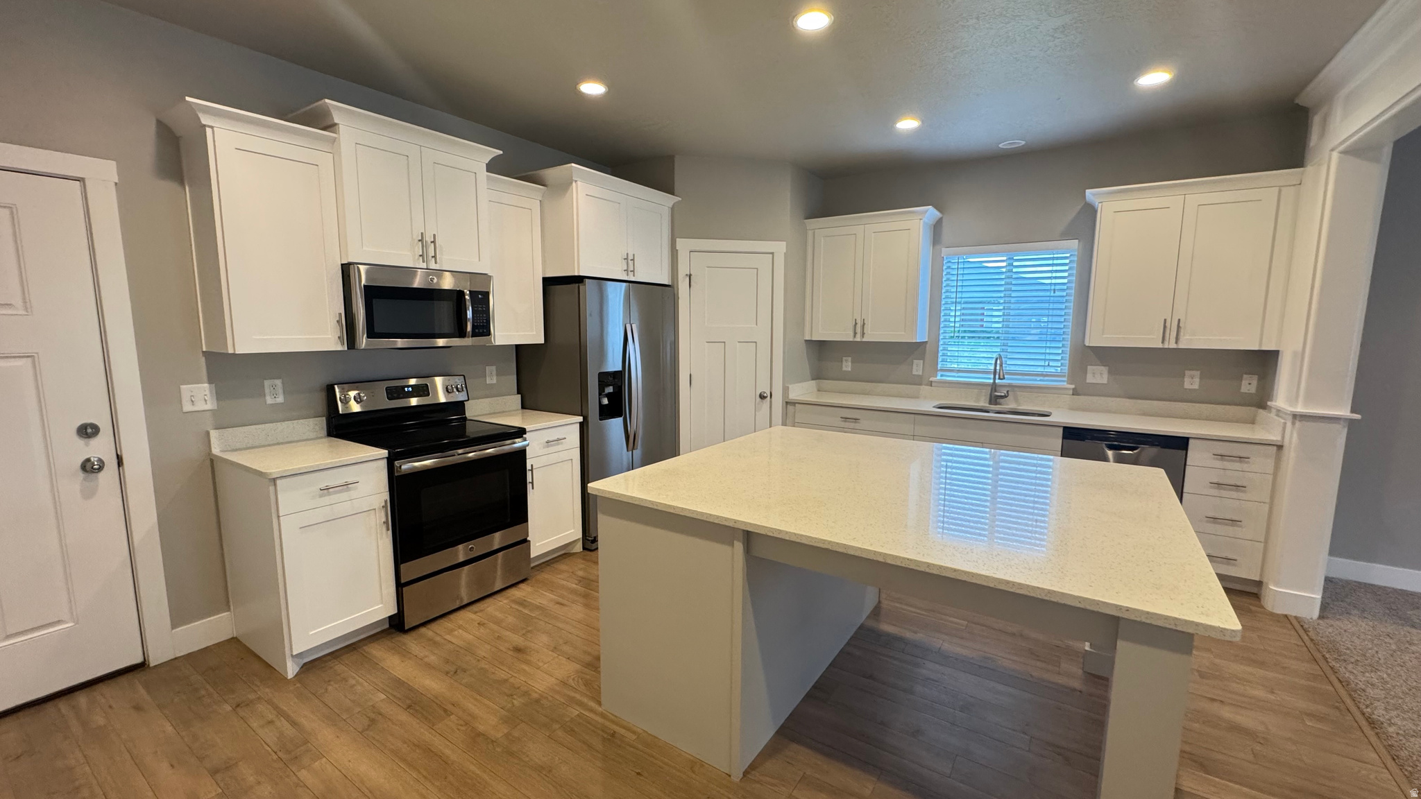 THE COVE - Residential