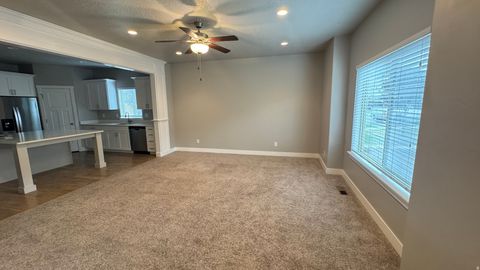 Tiny photo for 3607 E SAPPHIRE LN S, Eagle Mountain, UT 84005 (MLS # 2154655)