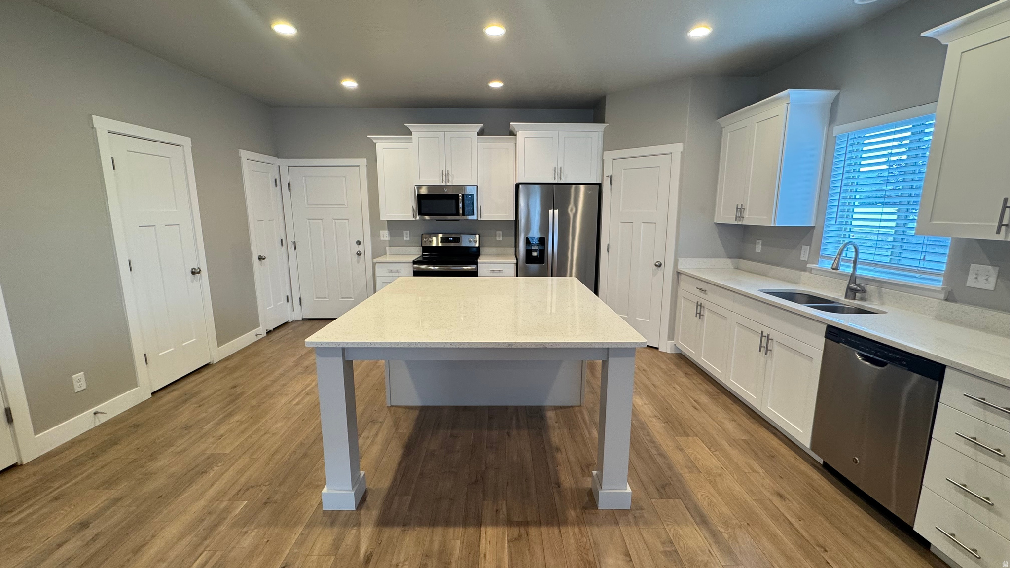 THE COVE - Residential
