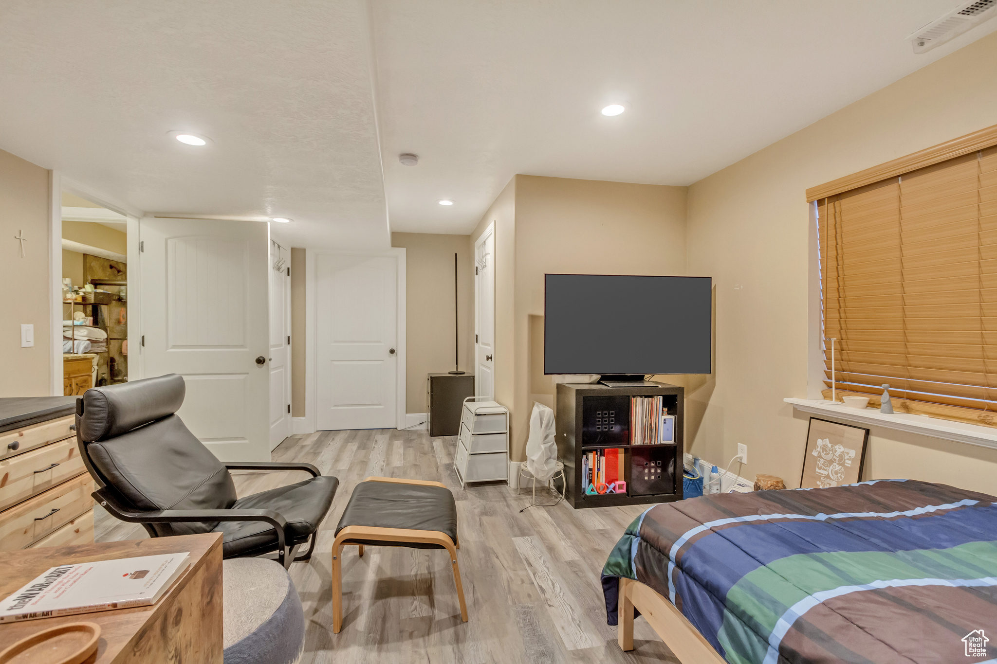 HOLDAWAY ROAD - Residential
