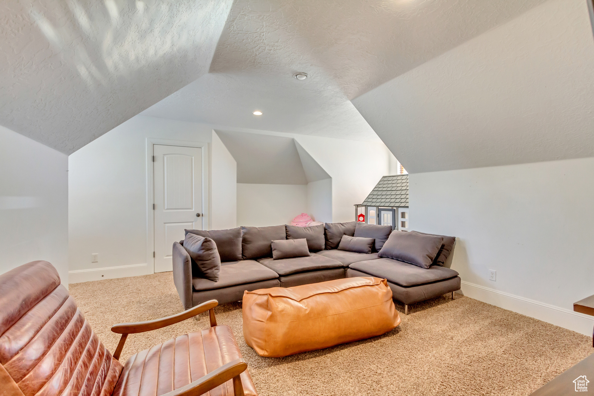 HOLDAWAY ROAD - Residential