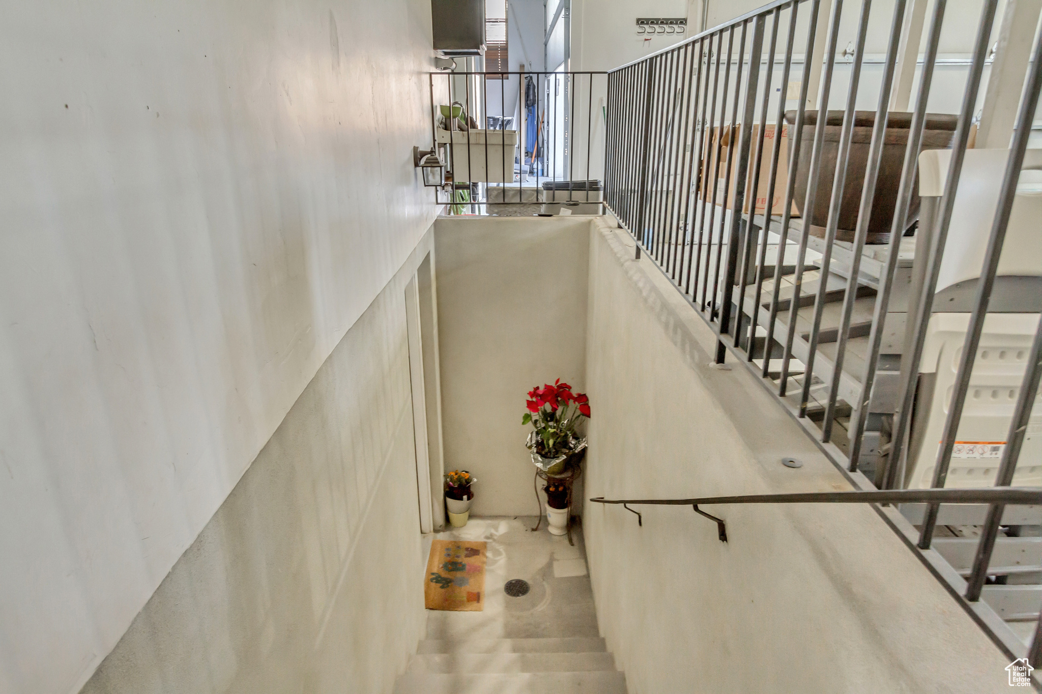 HOLDAWAY ROAD - Residential