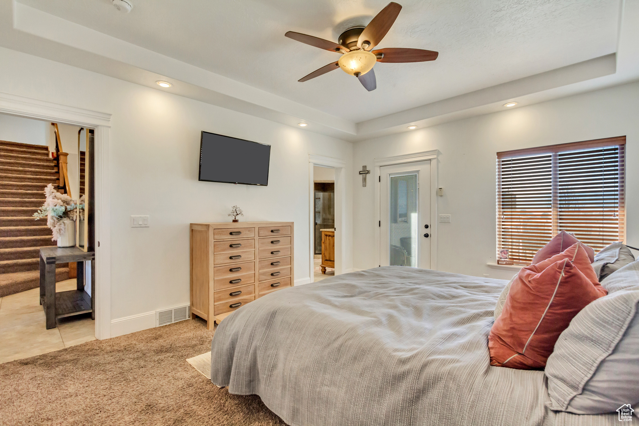 HOLDAWAY ROAD - Residential