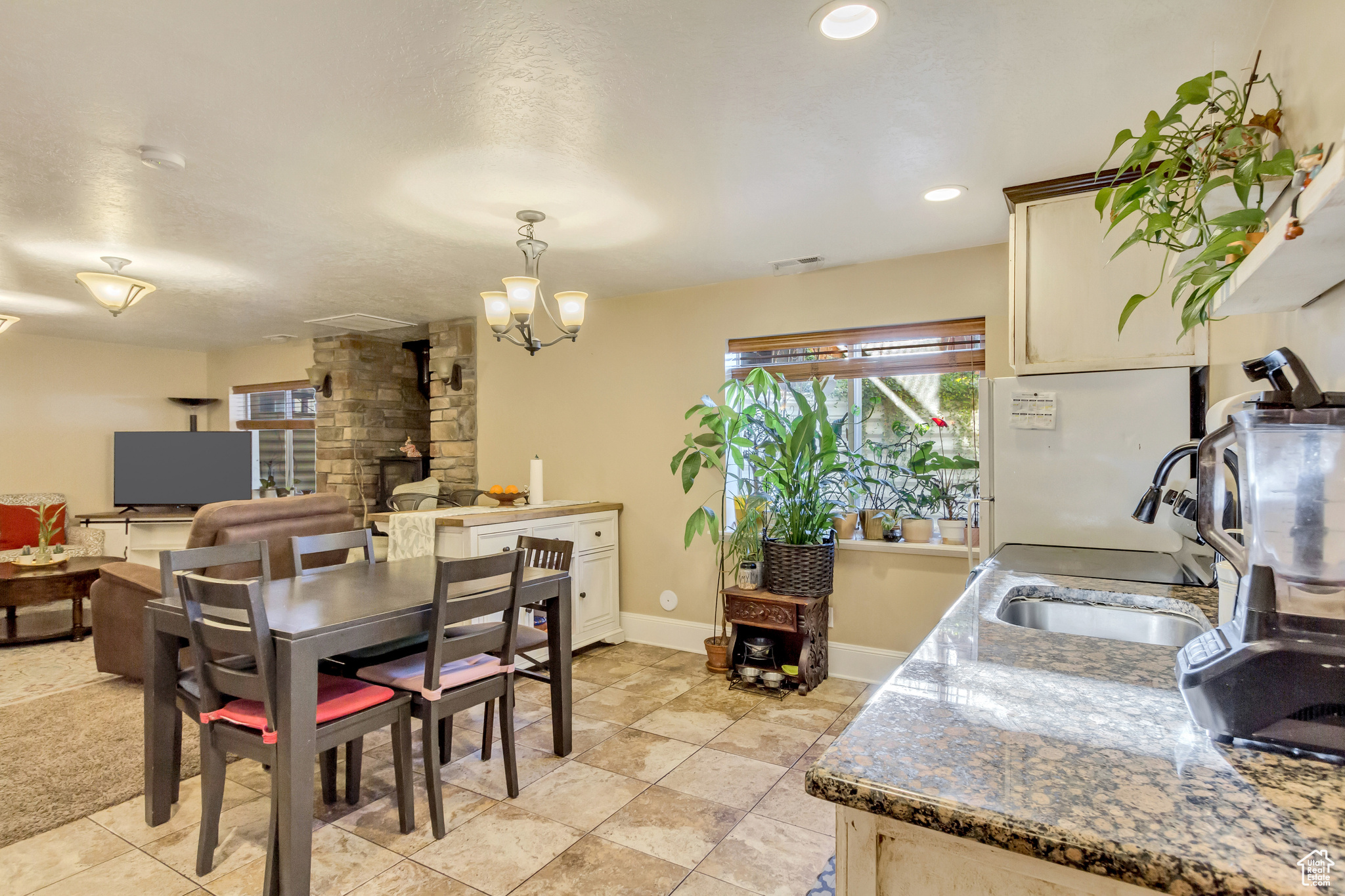 HOLDAWAY ROAD - Residential