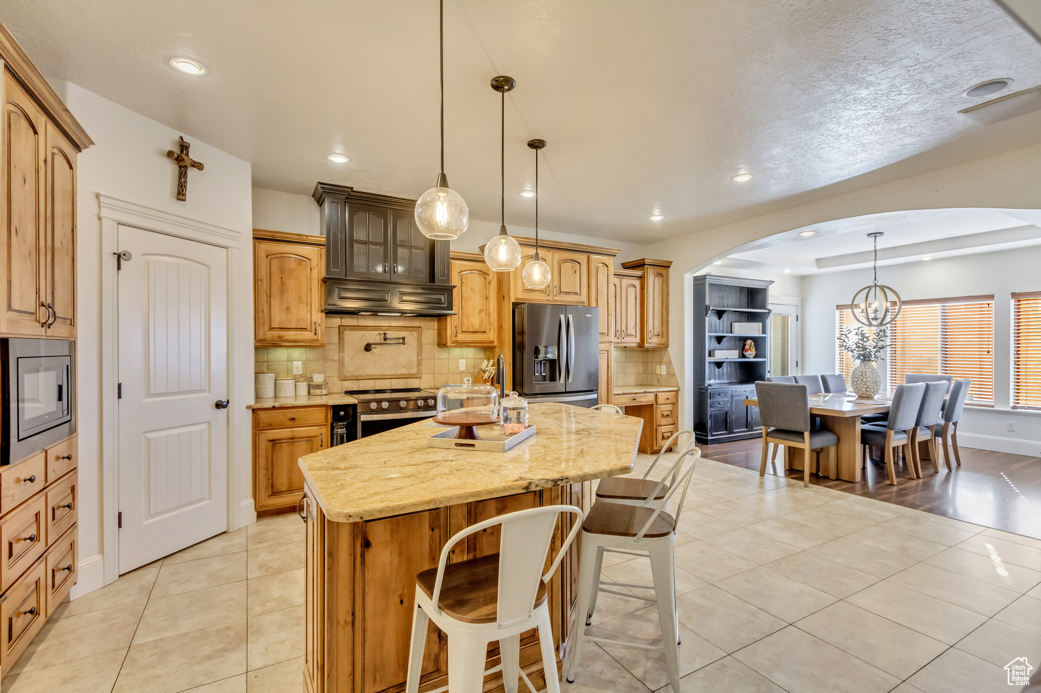 HOLDAWAY ROAD - Residential