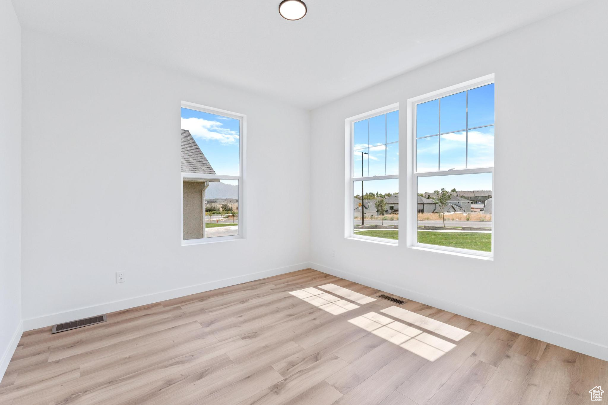 OQUIRRH - Residential