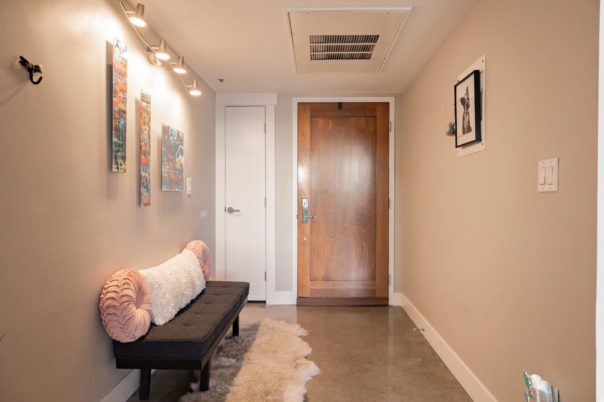 BROADWAY TOWER CONDO - Residential