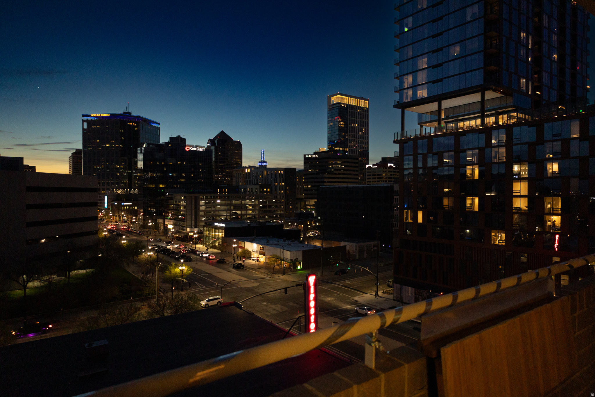 BROADWAY TOWER CONDO - Residential