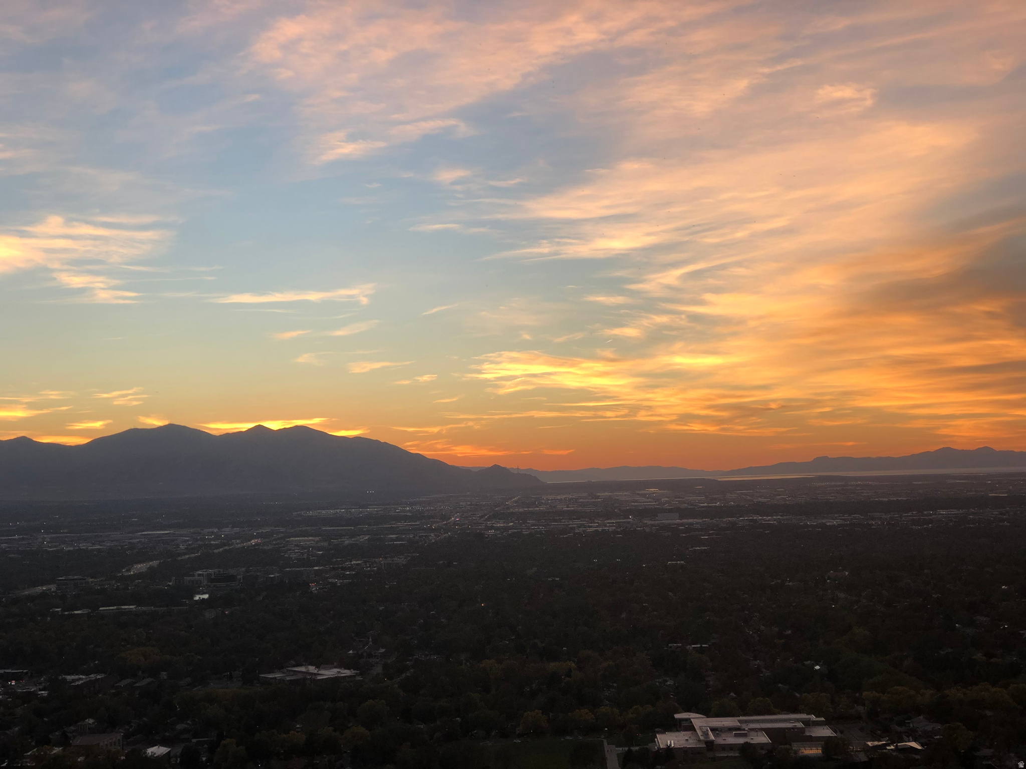 BROADWAY TOWER CONDO - Residential