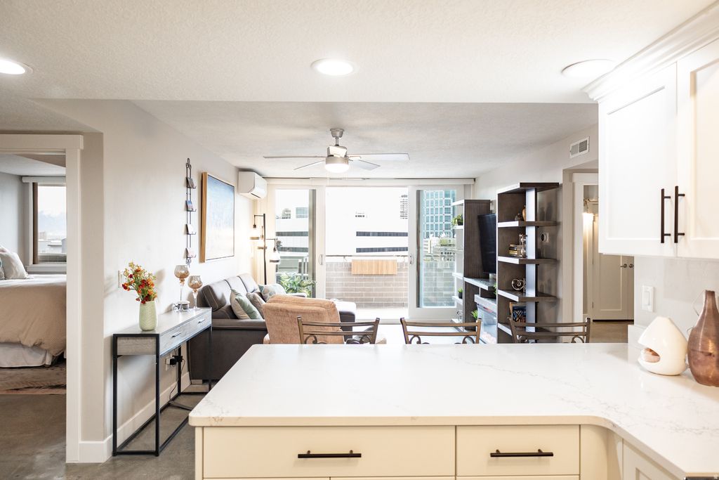 Photo of 230 E BROADWAY #1005, Salt Lake City, UT 84111 (MLS # 2148102)