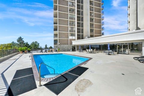 Tiny photo for 241 N VINE ST #601E, Salt Lake City, UT 84103 (MLS # 2190136)