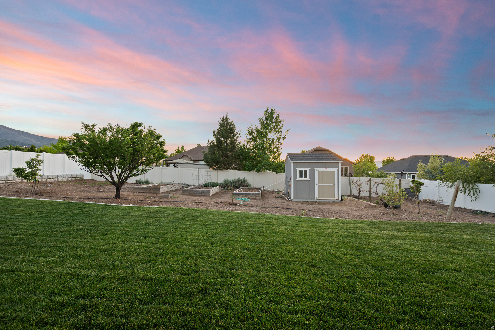 HARRISON HEIGHTS - Residential