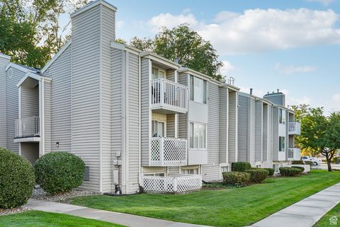 Photo of 875 E ARROWHEAD LN #40, Murray, UT 84107 (MLS # 2118049)