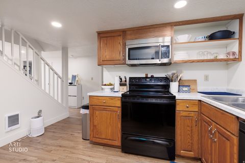 Tiny photo for 384 N 800 E, Provo, UT 84606 (MLS # 2120950)