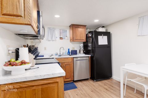 Tiny photo for 384 N 800 E, Provo, UT 84606 (MLS # 2120950)