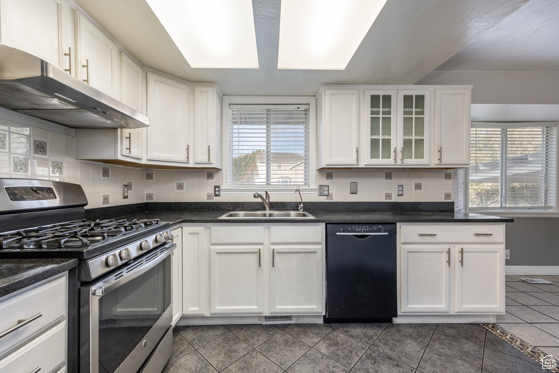 QUAIL RIDGE - Residential