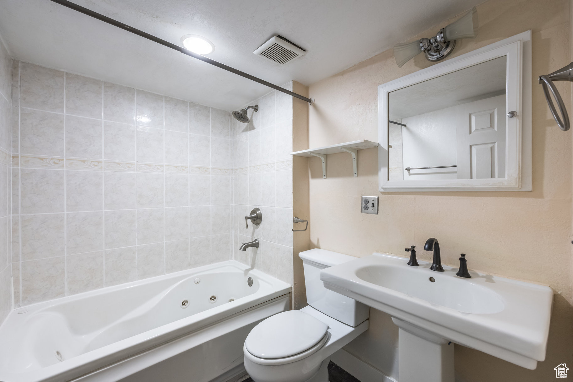 QUAIL RIDGE - Residential