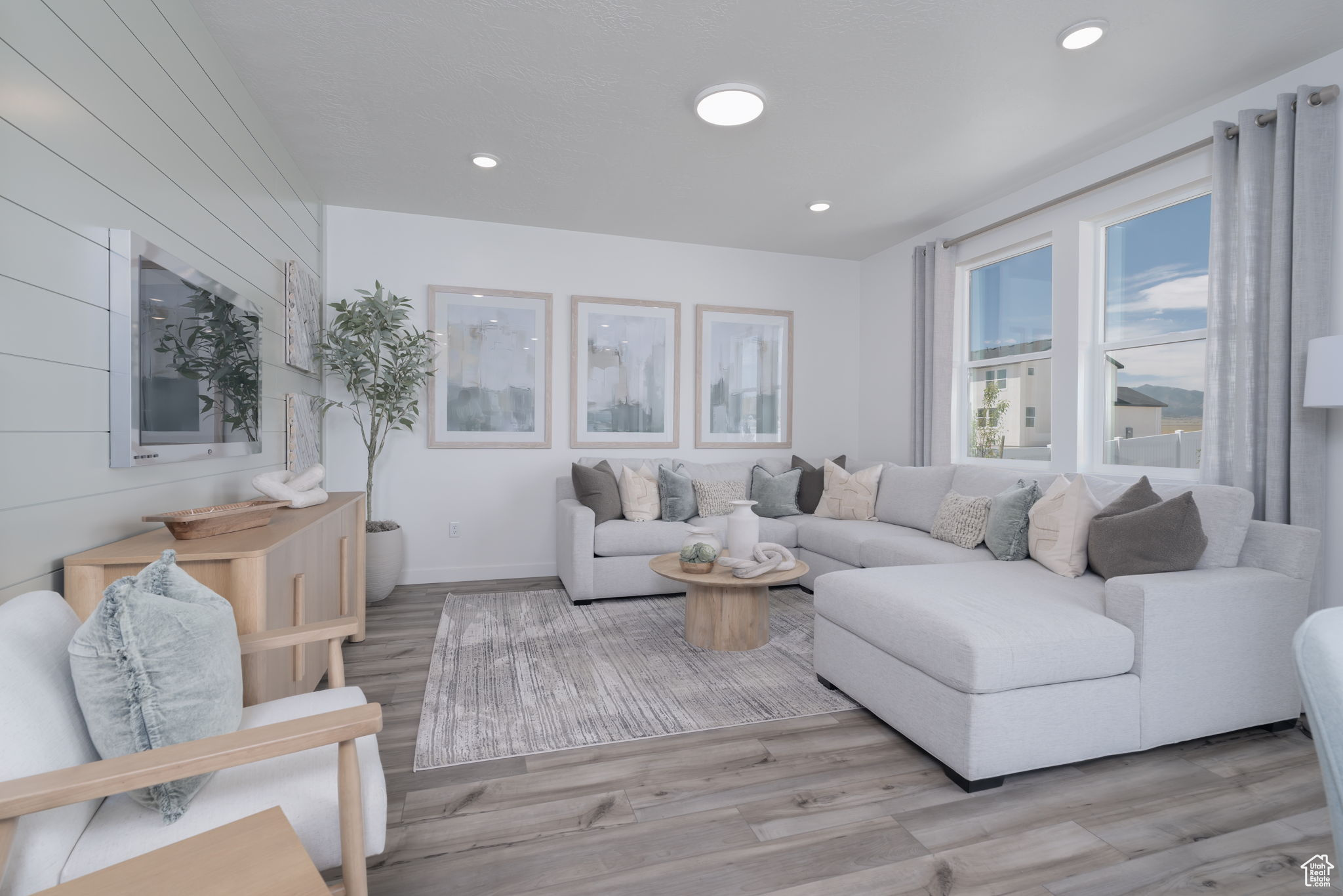 RESIDENCES AT PINNACLES AT EAGLE MOUNTAIN - Residential