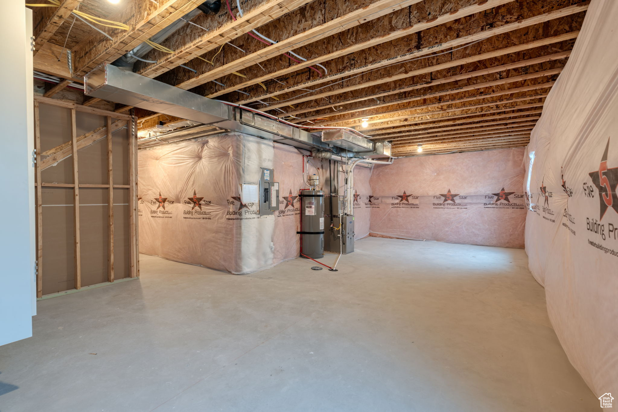 RESIDENCES AT PINNACLES AT EAGLE MOUNTAIN - Residential