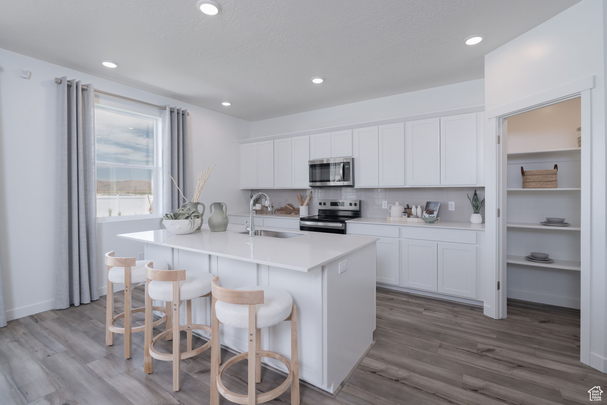 RESIDENCES AT PINNACLES AT EAGLE MOUNTAIN - Residential