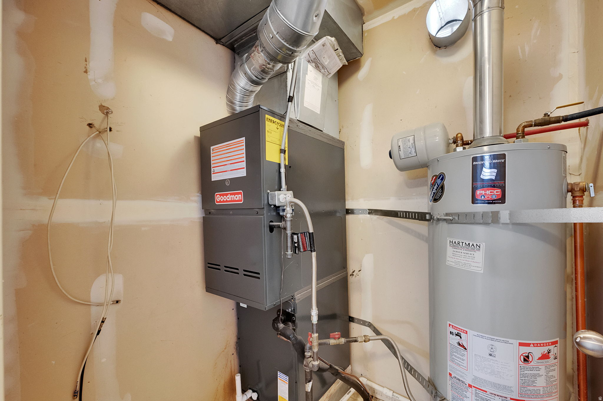 VILLAGE WEST - Residential