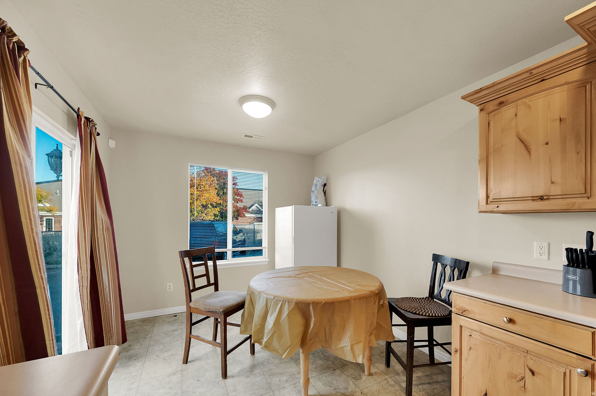 VILLAGE WEST - Residential