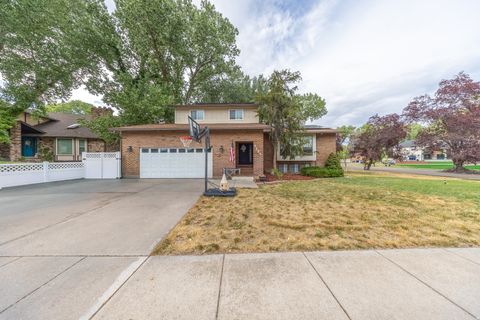 Photo of 4223 S 600 W, Riverdale, UT 84405 (MLS # 2173754)
