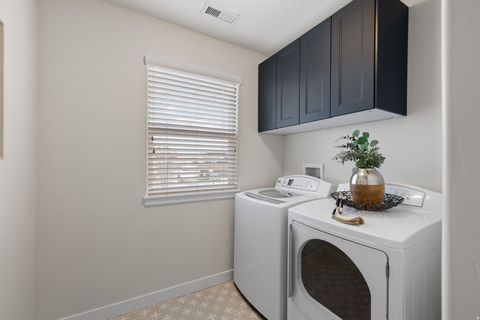 Tiny photo for 4028 E GAZELLE RUN, Eagle Mountain, UT 84005 (MLS # 2125666)