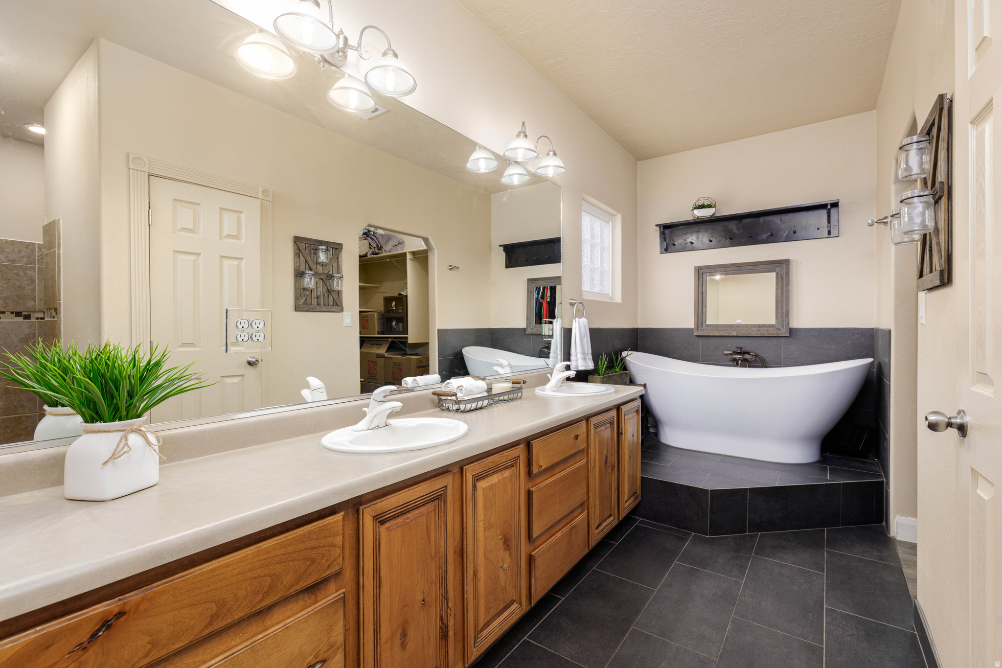 MESA VERDE - Residential