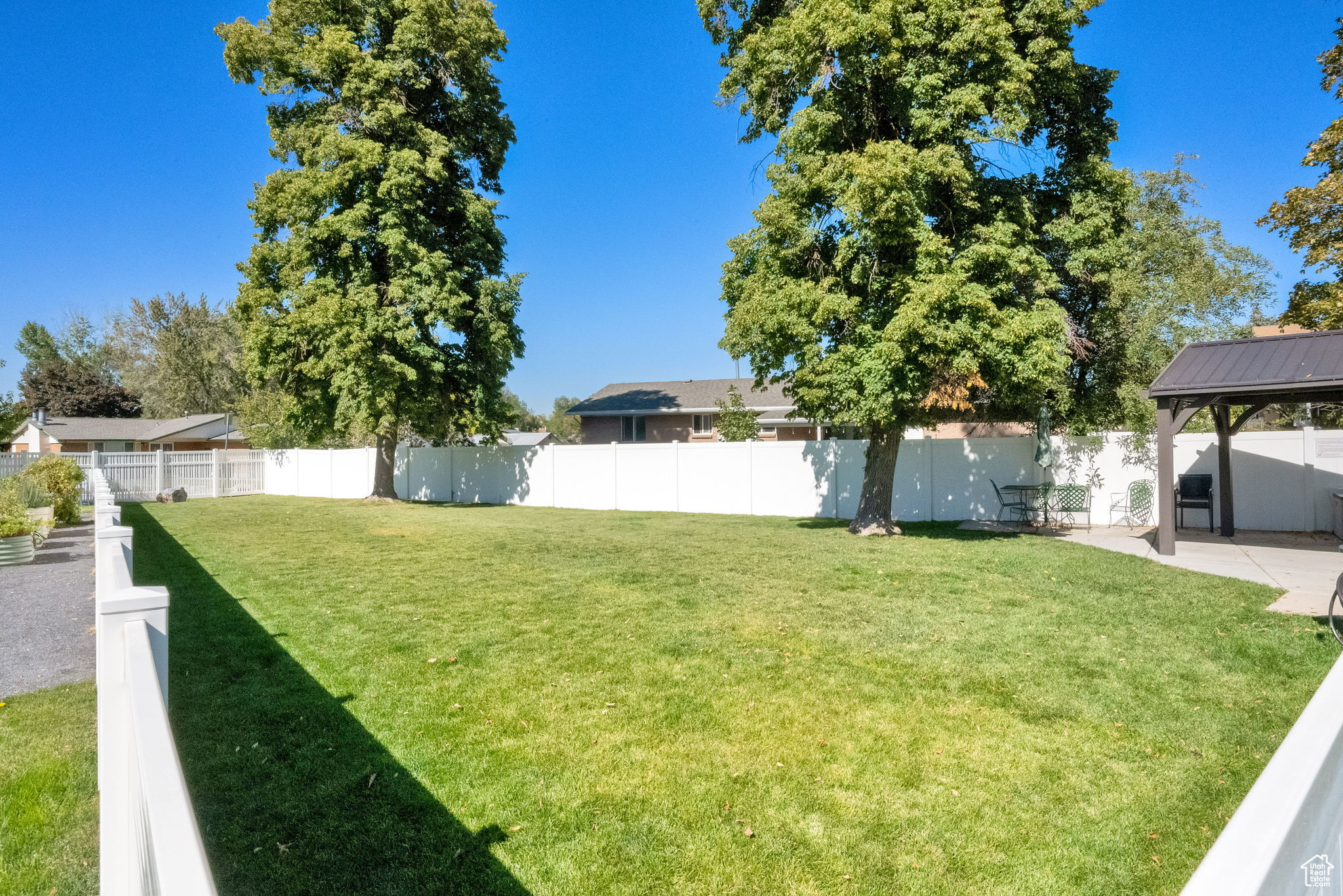 FAIRMEADOWS - Residential