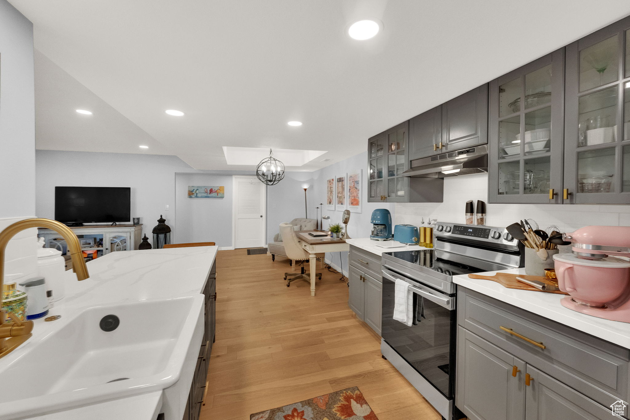 FAIRMEADOWS - Residential
