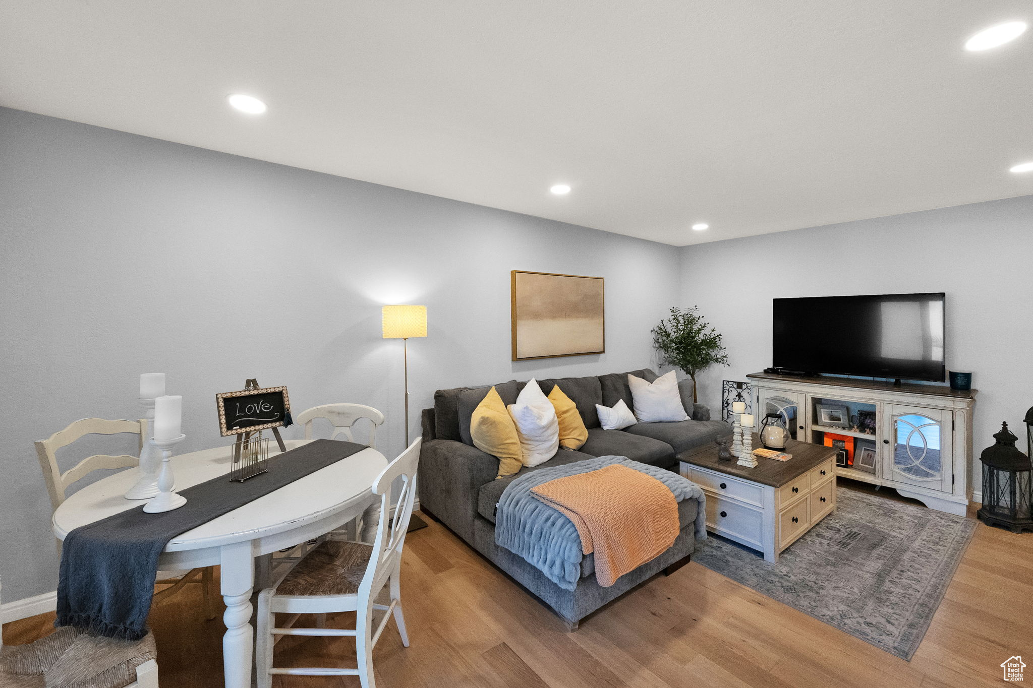 FAIRMEADOWS - Residential