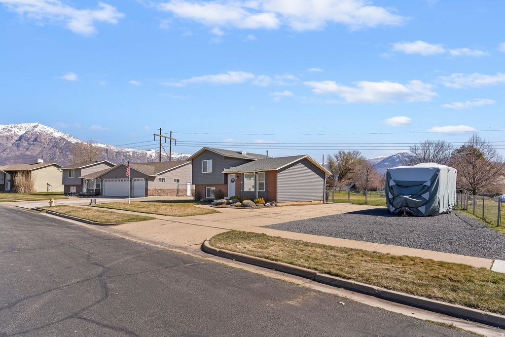 Photo of 2522 N 2200 W, Farr West, UT 84404 (MLS # 2144791)