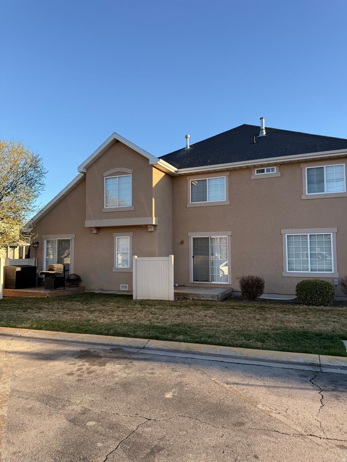 HAYMAKER RETREAT CON - Residential