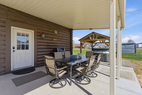 Tiny photo for 2561 WINDSONG LN, Heber City, UT 84032 (MLS # 2153788)