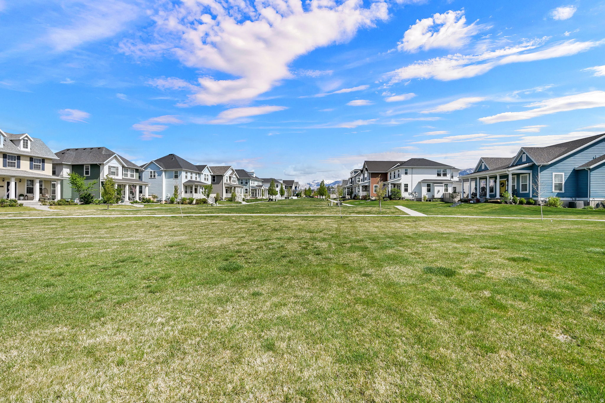 HILL FARMS - Residential