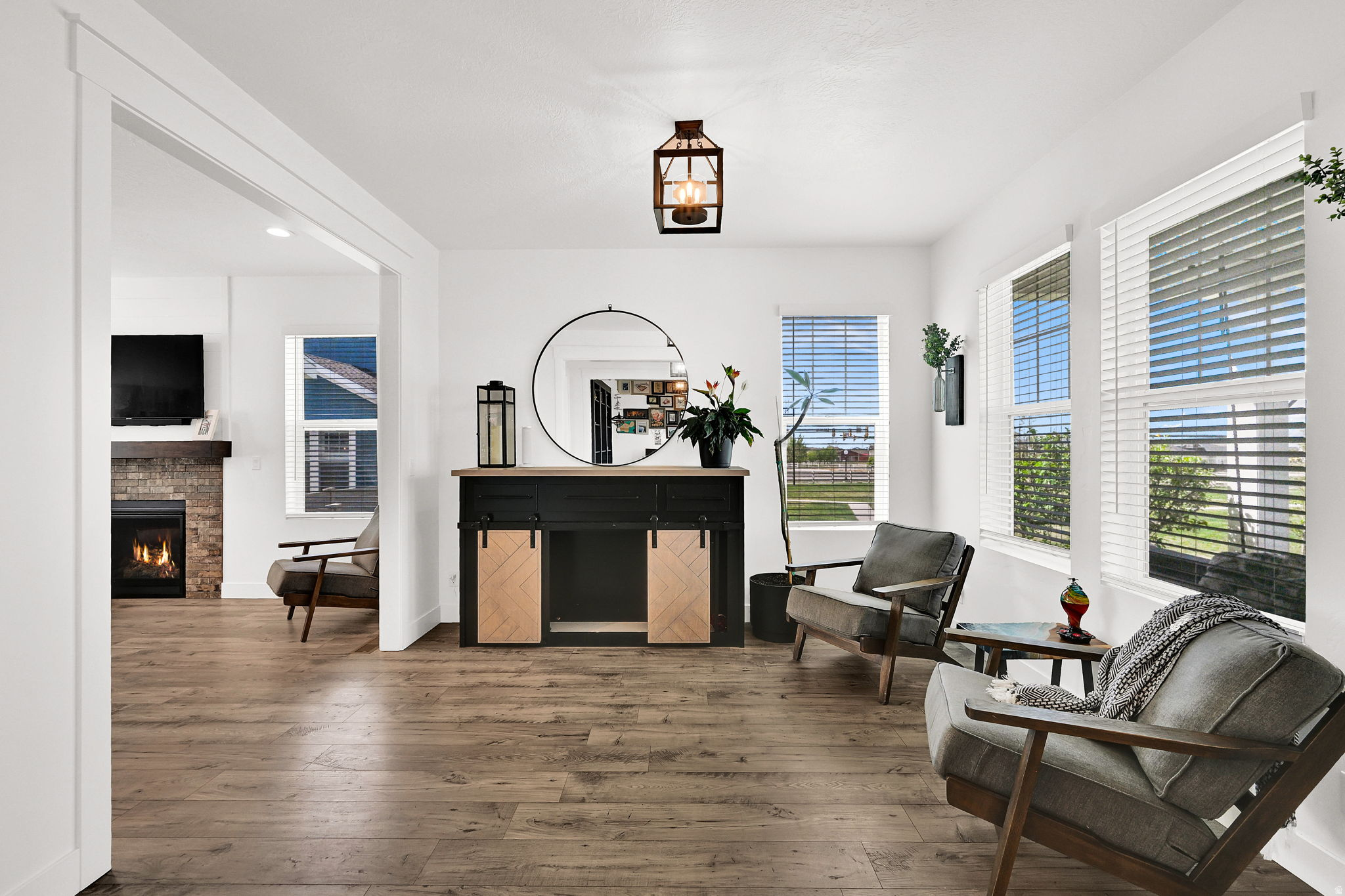 HILL FARMS - Residential