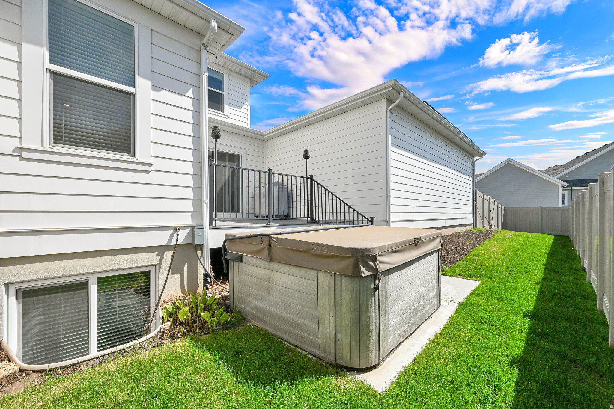 HILL FARMS - Residential