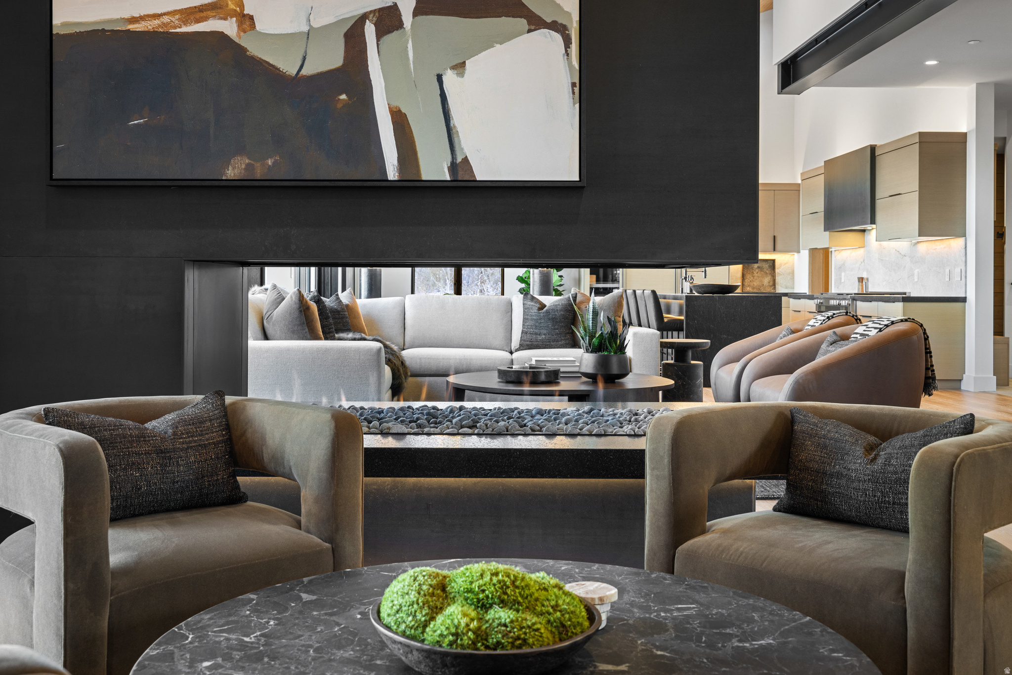 MOONSHADOW - Residential