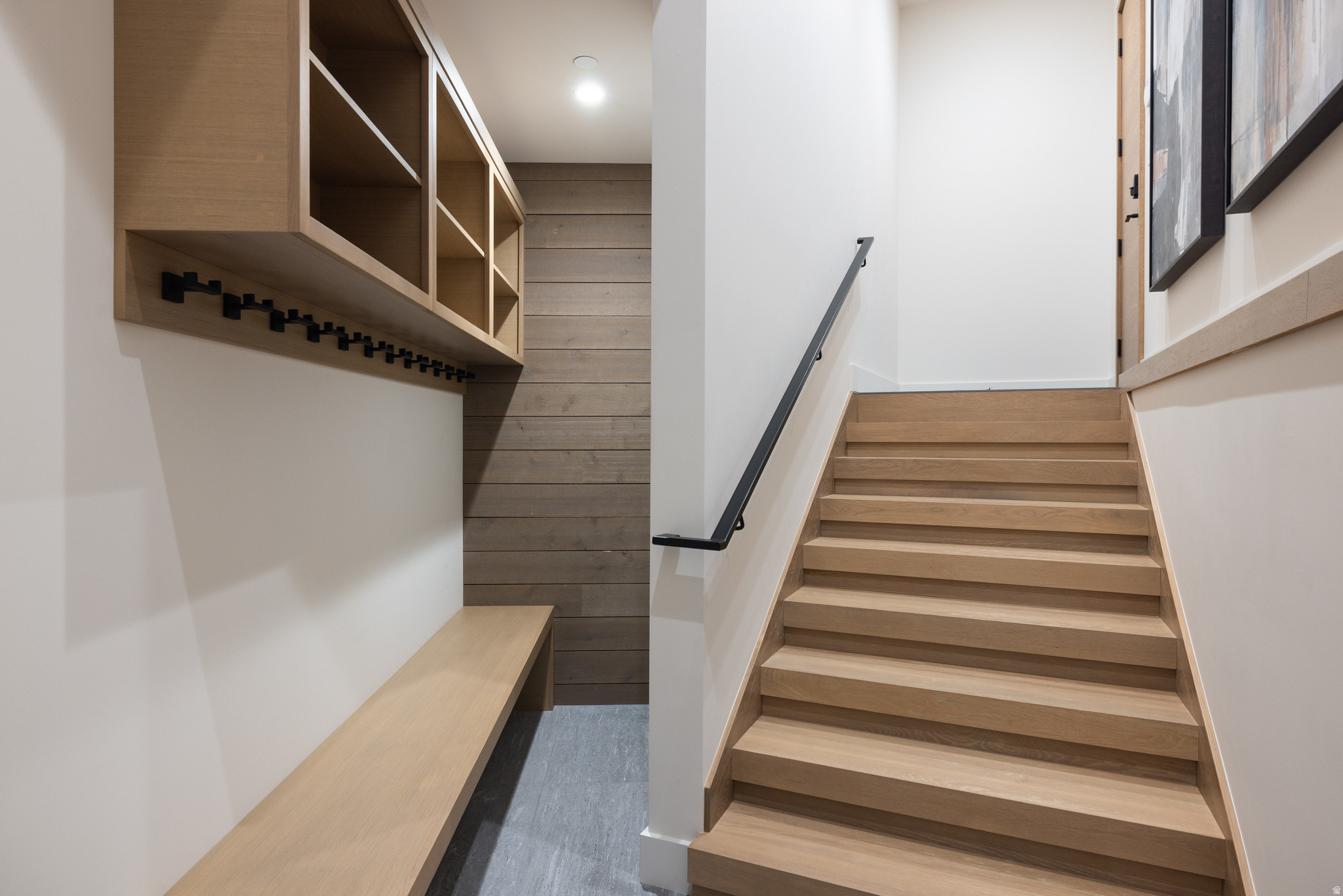 MOONSHADOW - Residential