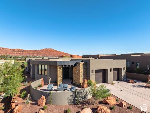Photo of 2549 W SINAGUA TRL #28, Saint George, UT 84770 (MLS # 2192313)