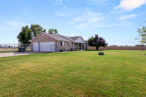 Tiny photo for 5335 W 5500 S, Hooper, UT 84315 (MLS # 2120981)